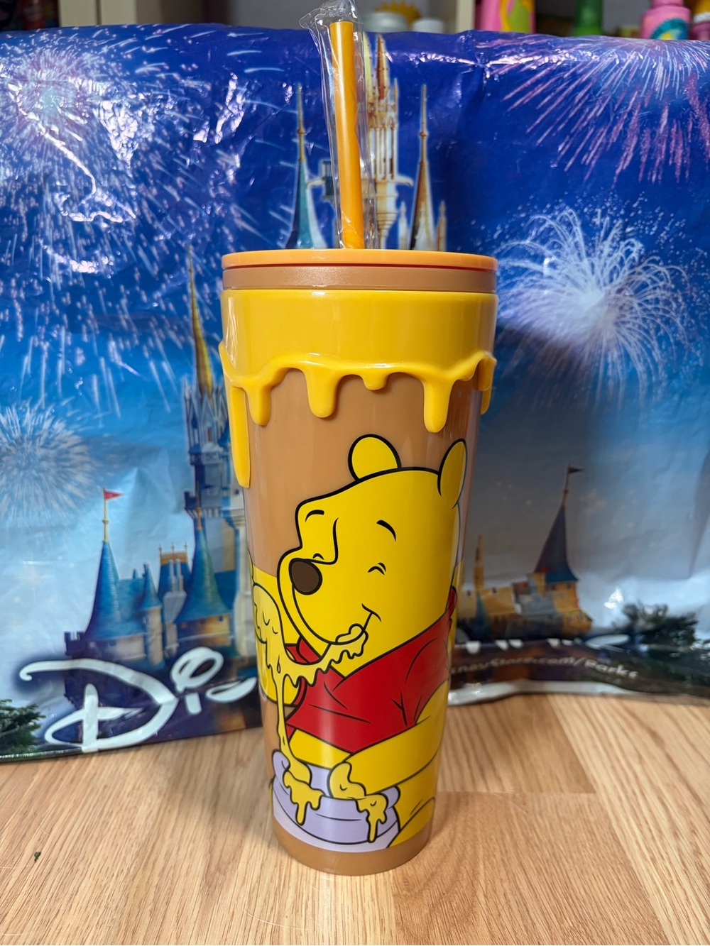 Disney Winnie the Pooh Hunny Drip Cup with Straw - 24 oz. New